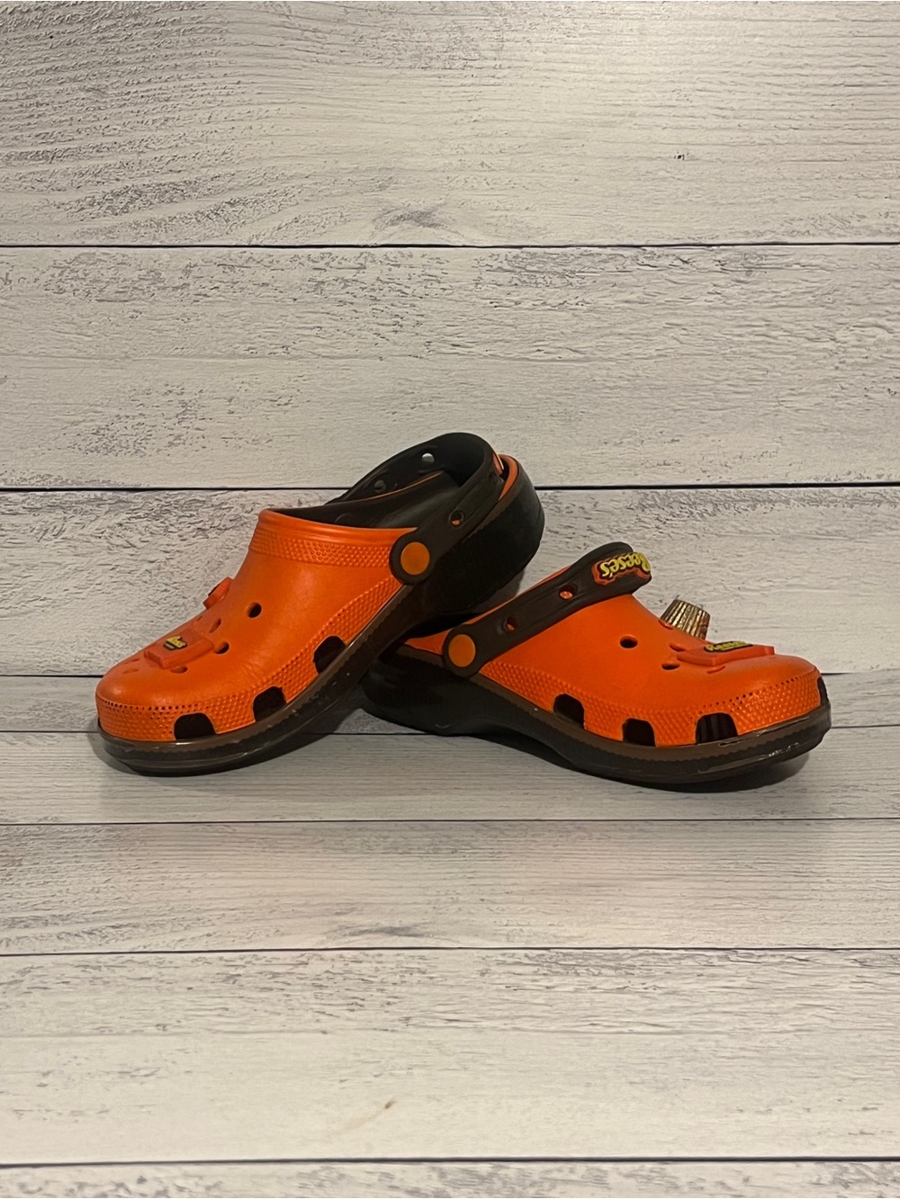 Reese’s Orange Crocs Boys - Picture 2 of 10